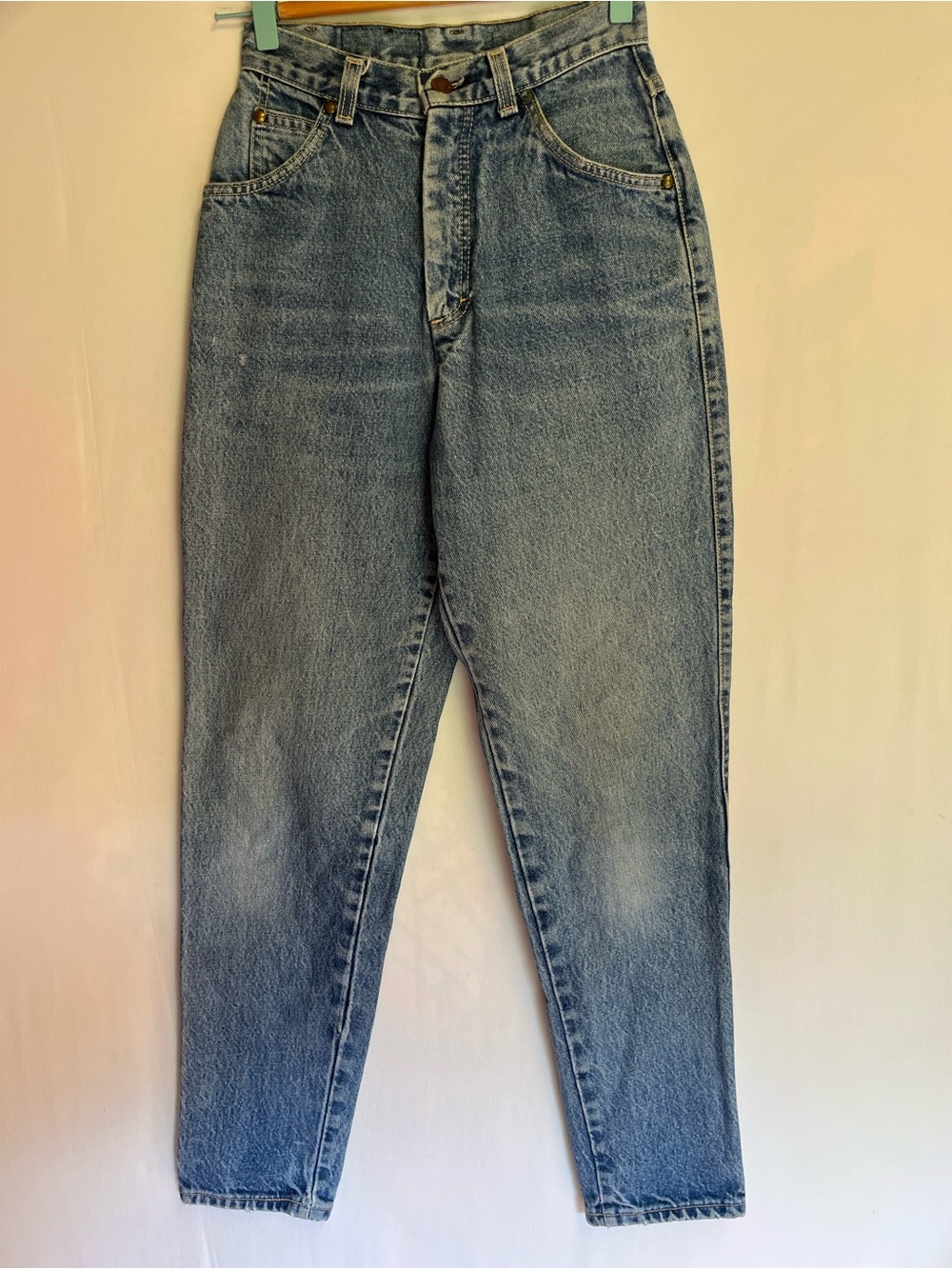 True Vintage Levi’s Brown Tab Acid Wash High Rise Mom Jeans USA 24x29 - Picture 2 of 13